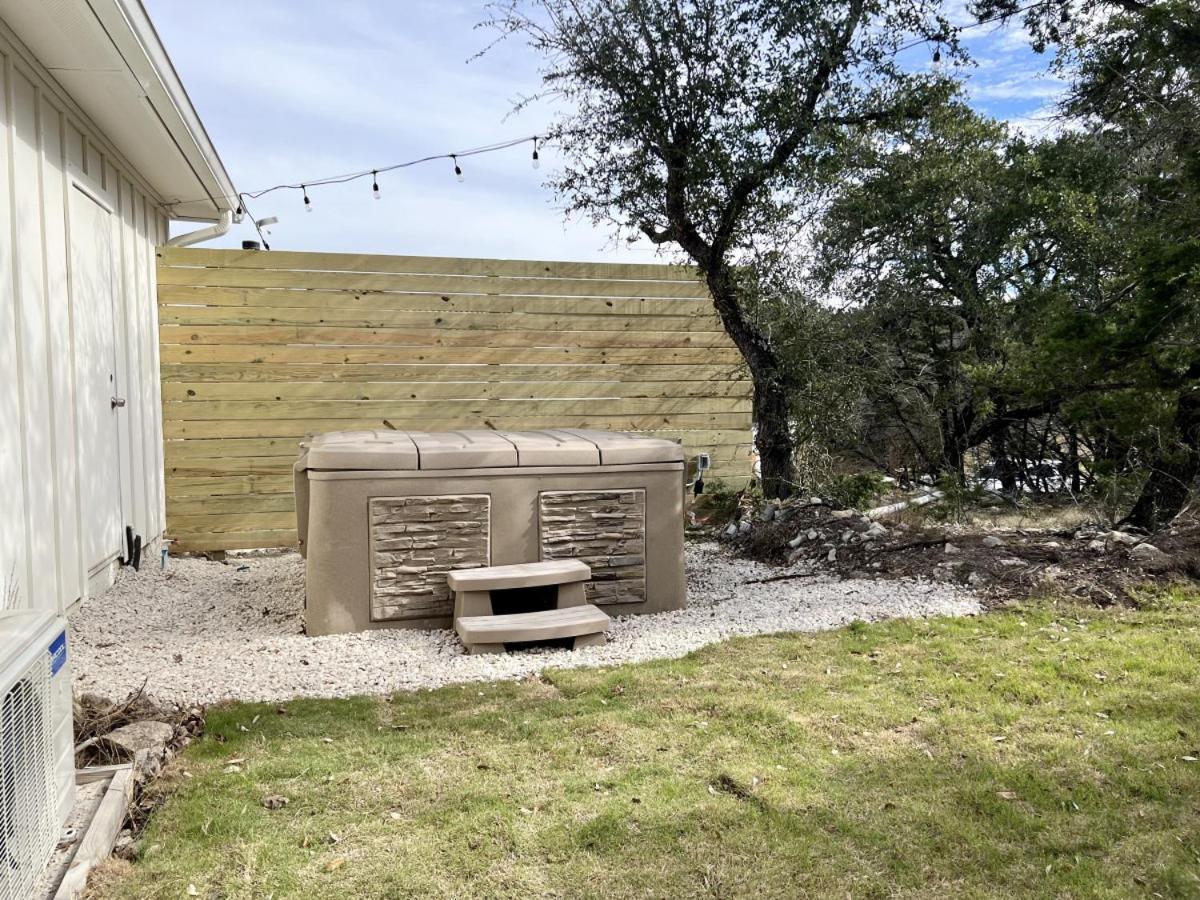 Вилла Hummingbird Haus - Hill Country Views On 20 Acres With Firepit Spring Branch Экстерьер фото